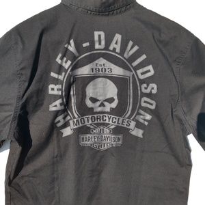 Harley-Davidson Black Button up with Large Skull